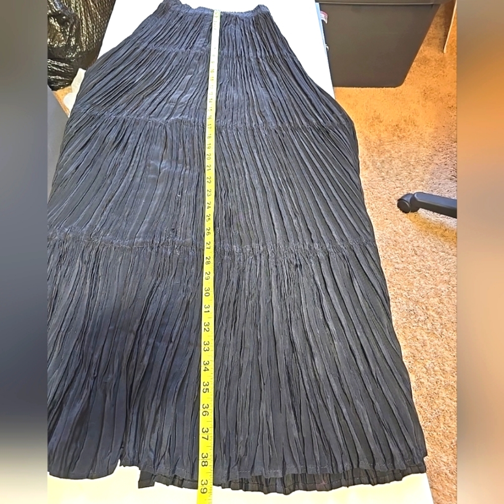 Circle T By Marilyn Lenox Black Ruffled Maxi Skirt Ruffles Small